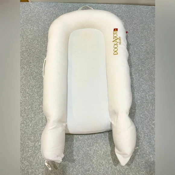 DockATot Deluxe+ - Picture 1 of 4